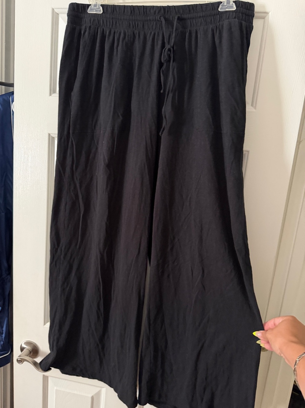 American Eagle Outfitters Black Drawstring Lounge Pants